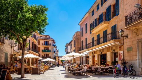 The old town of Alcudia in the northeast of the island is always worth a visit!