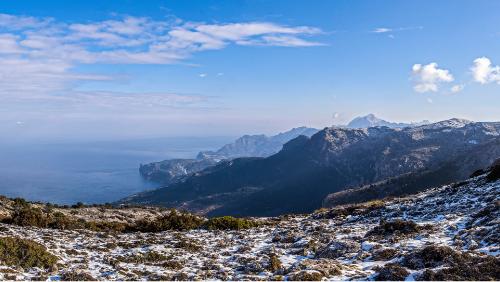 High up in the Serra de Tramuntana, it occasionally snows.