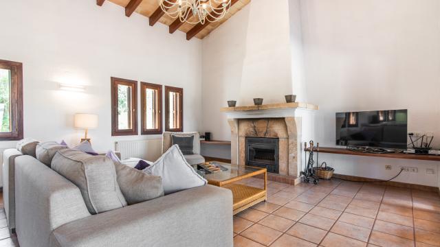 Rural Villa Es Garrovers