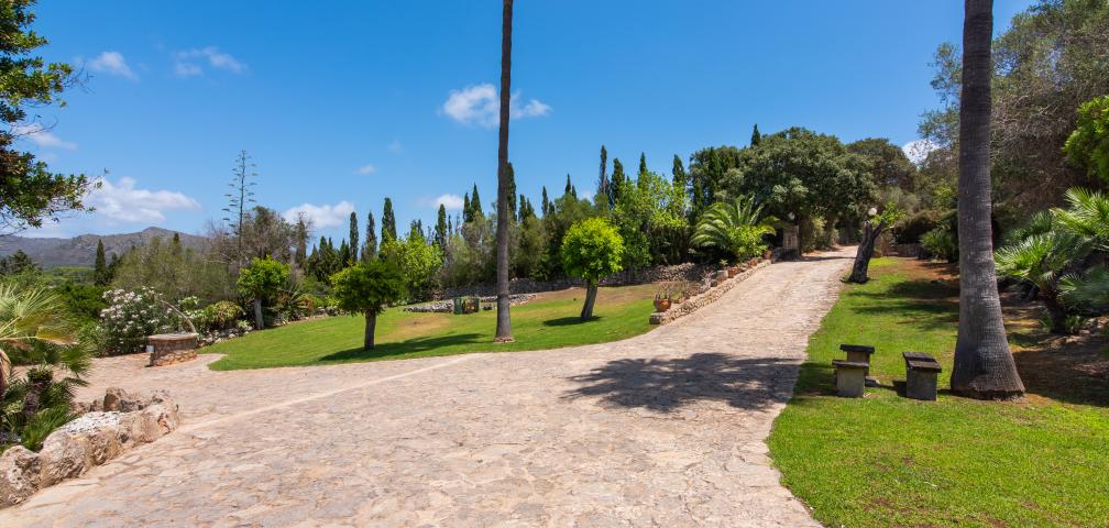 Rural Villa Es Garrovers