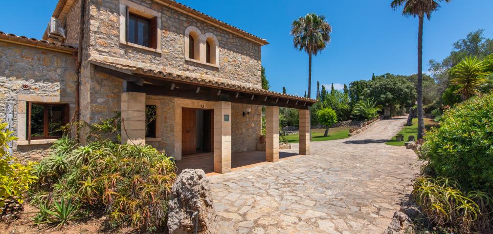 Rural Villa Es Garrovers