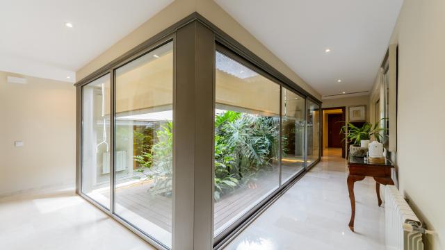 Urban Villa Bellviure Luxury