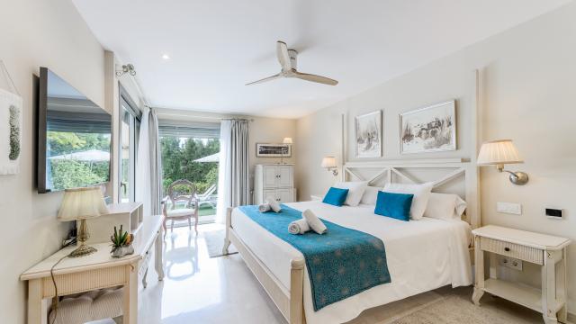 Urban Villa Bellviure Luxury