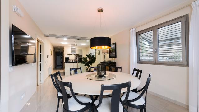 Urban Villa Bellviure Luxury