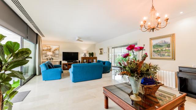 Urban Villa Bellviure Luxury