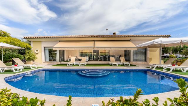 Urban Villa Bellviure Luxury