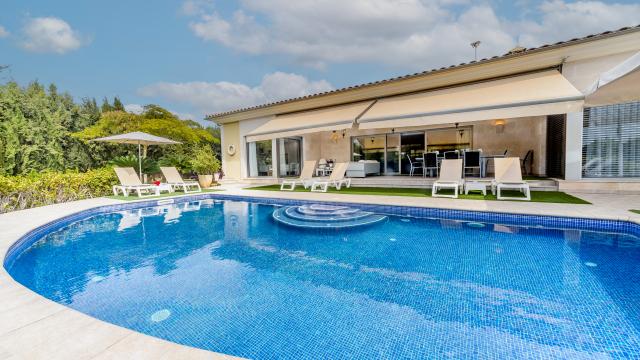 Urban Villa Bellviure Luxury