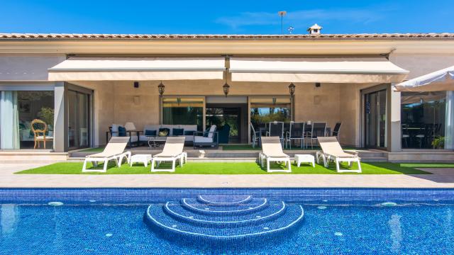 Urban Villa Bellviure Luxury