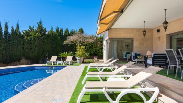 Urban Villa Bellviure Luxury