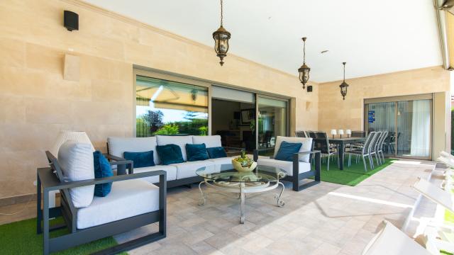 Urban Villa Bellviure Luxury