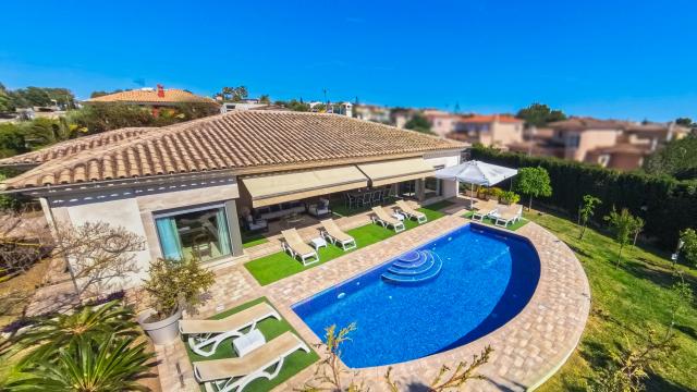 Urban Villa Bellviure Luxury