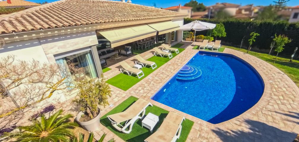 Urban Villa Bellviure Luxury