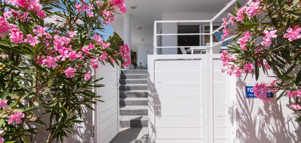 Urban Villa Na Pilena