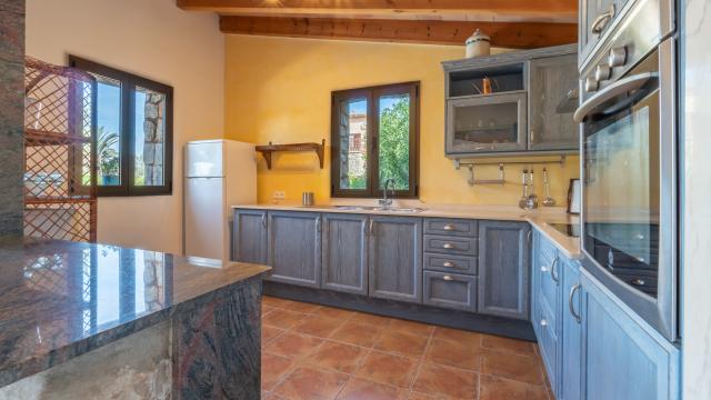 Rural Villa Es Voltor Negre