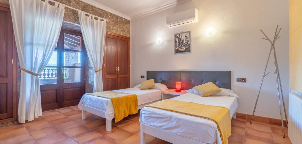 Rural Villa Es Voltor Negre