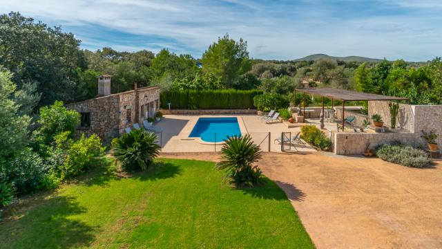 Rural Villa Es Voltor Negre