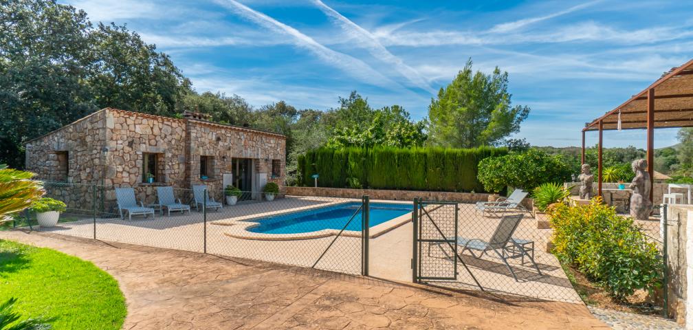 Rural Villa Es Voltor Negre