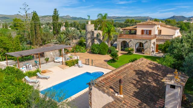 Rural Villa Es Voltor Negre