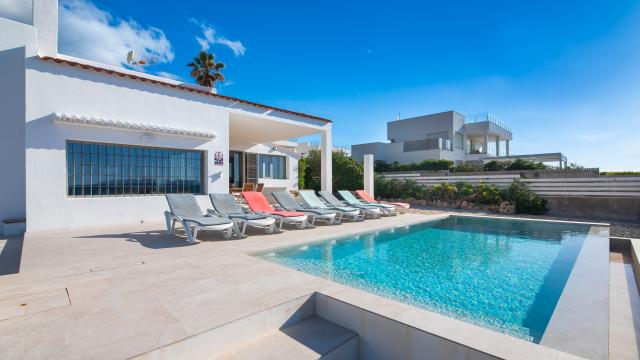 Urban Villa Xoroi