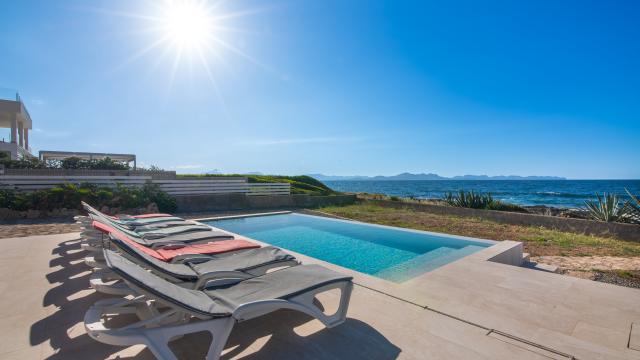 Urban Villa Xoroi