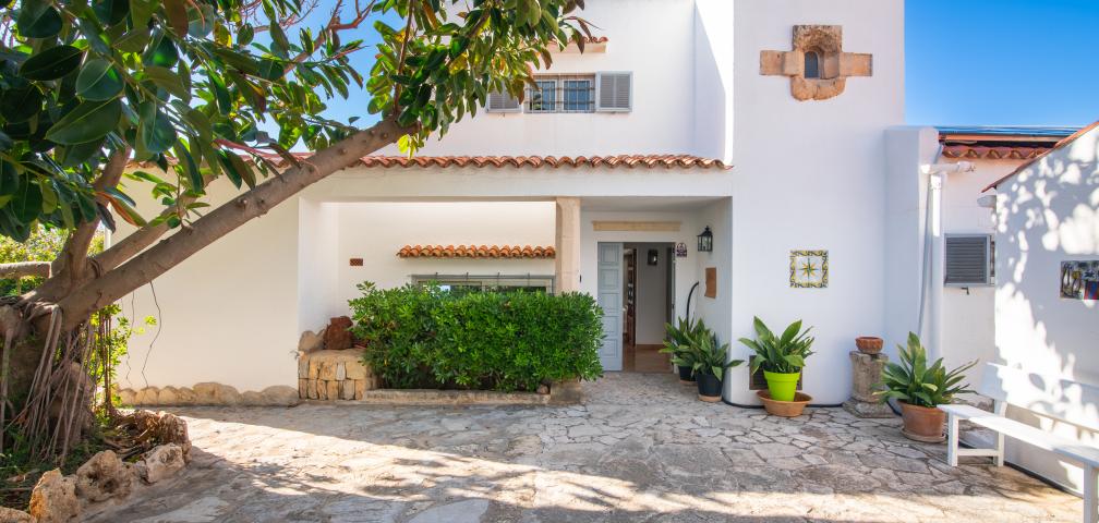 Urban Villa Xoroi