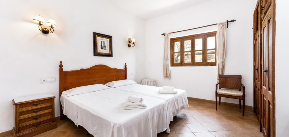 Rural Villa Son March