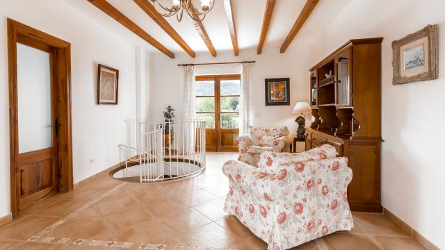 Rural Villa Son March