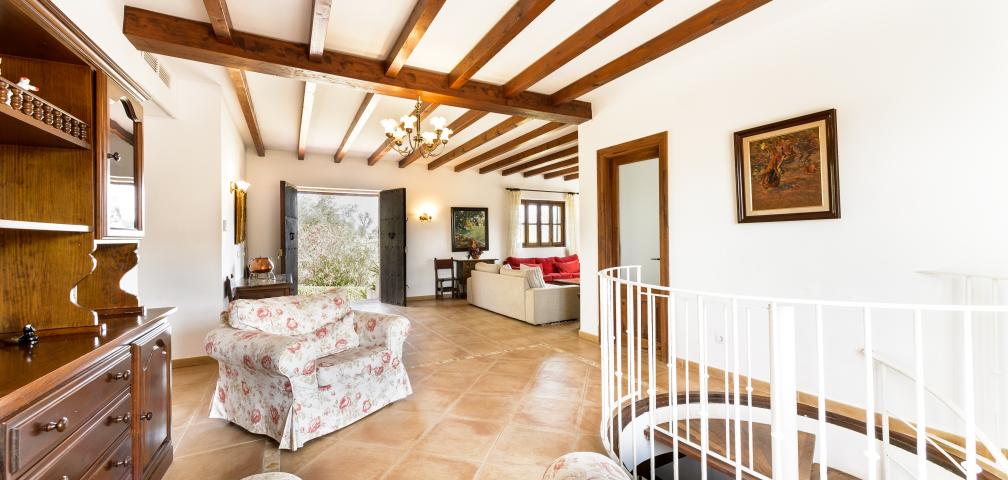 Rural Villa Son March