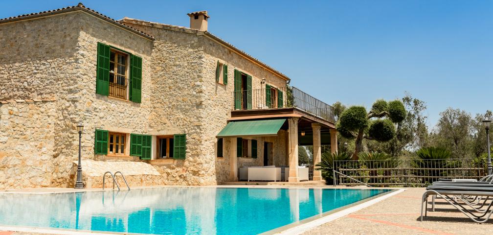 Rural Villa Son March