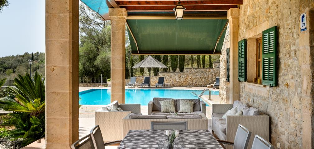 Rural Villa Son March