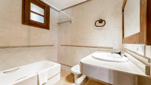 Rural Villa Son March