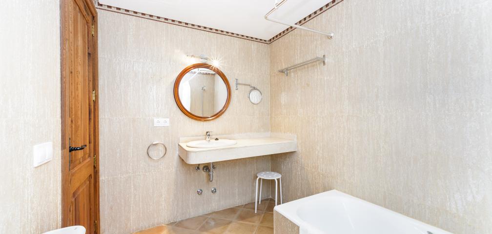 Rural Villa Son March