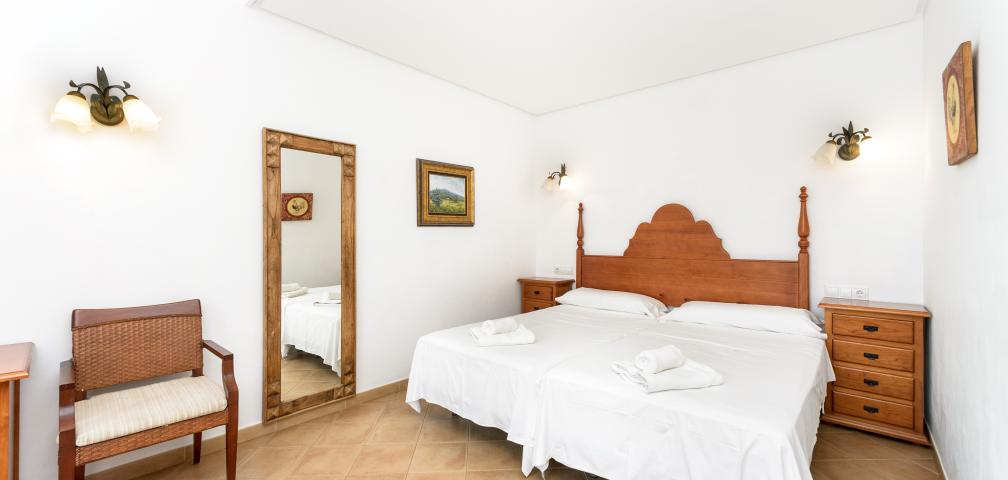 Rural Villa Son March