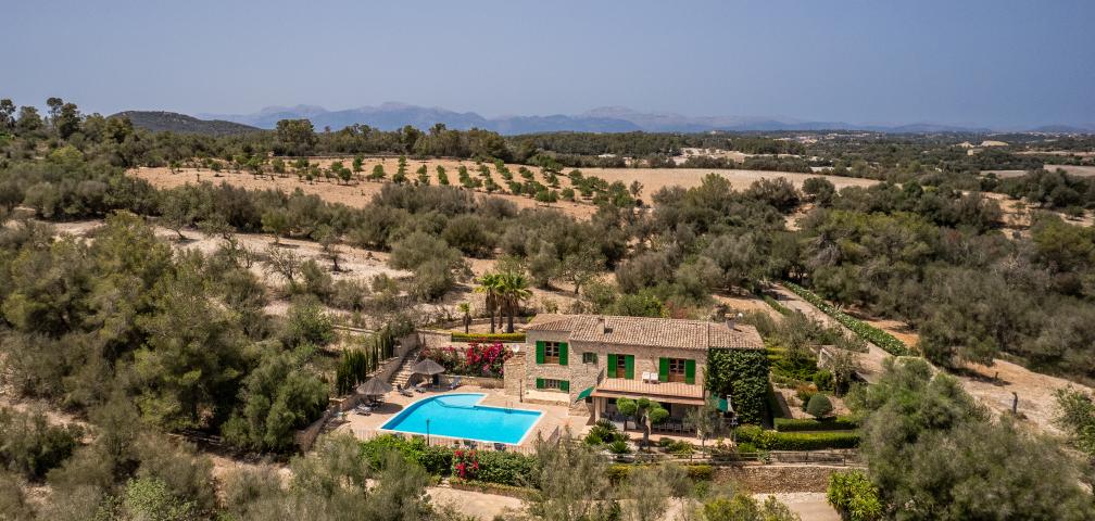 Rural Villa Son March