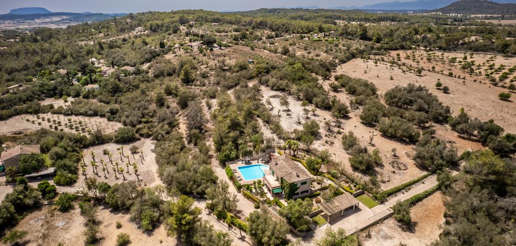 Rural Villa Son March