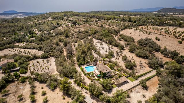 Rural Villa Son March