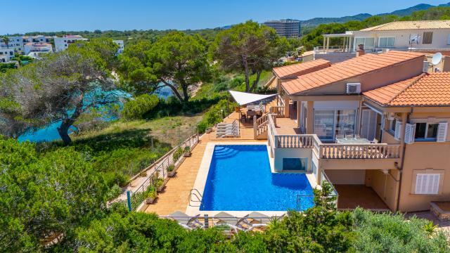 Urban Villa Jardín del Rey