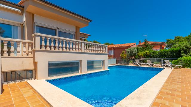 Urban Villa Jardín del Rey