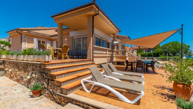 Urban Villa Jardín del Rey