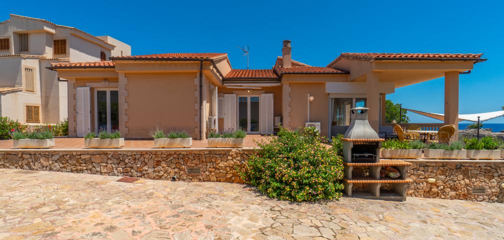 Urban Villa Jardín del Rey