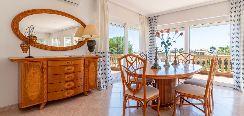 Urban Villa Jardín del Rey