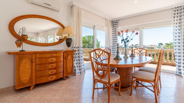 Urban Villa Jardín del Rey