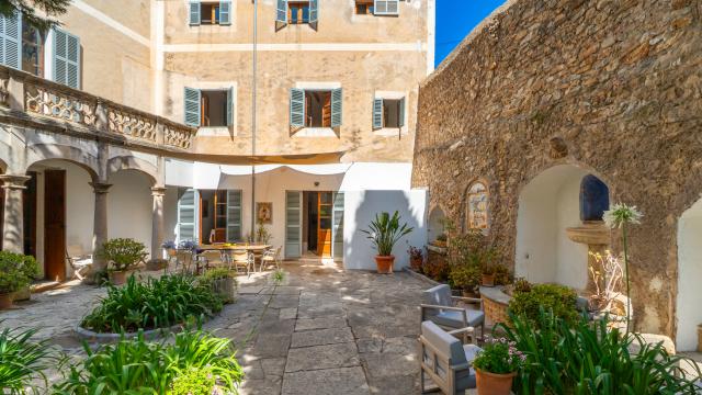Town House Aixa