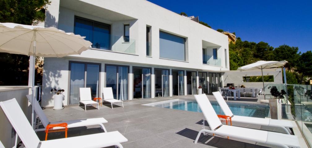 Urban Villa Can Ema