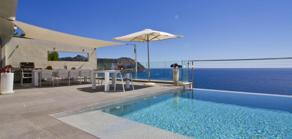 Urban Villa Can Ema
