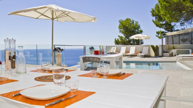 Urban Villa Can Ema