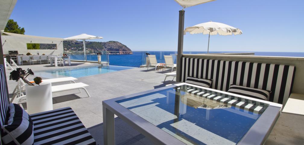 Urban Villa Can Ema
