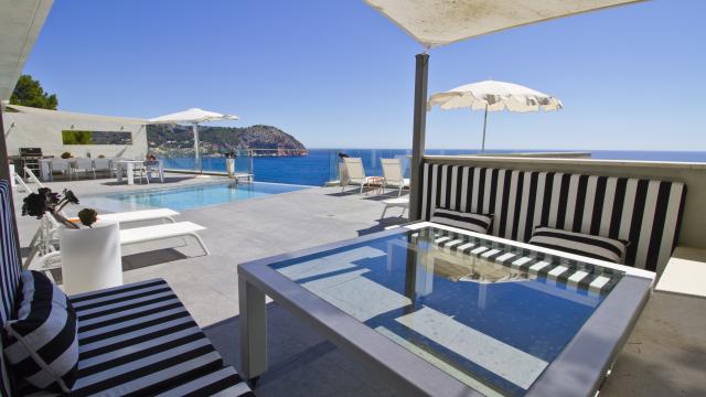 Urban Villa Can Ema