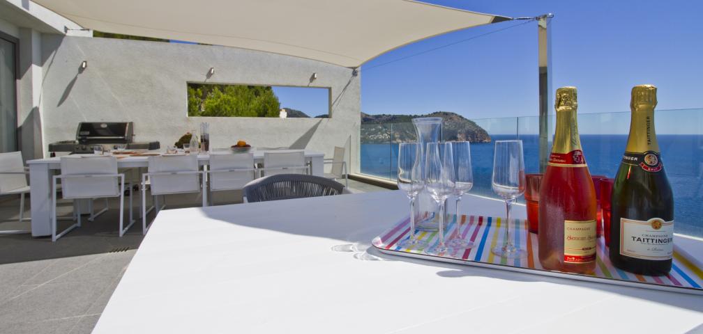 Urban Villa Can Ema