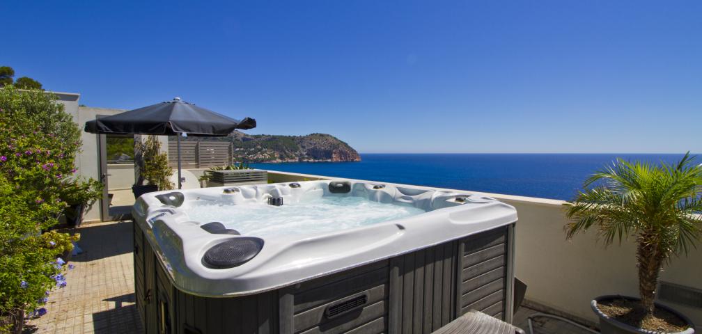 Urban Villa Can Ema